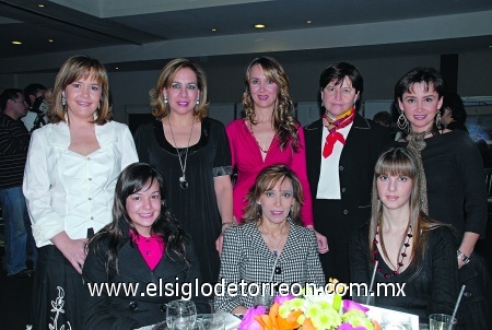 Laura de Allegre, Juany de Allegre, Dany Allegre, Marcela de Amarante, Maru de Chávez, Ana Laura Allegre, Adriana de Allegre y Vanessa de Allegre.