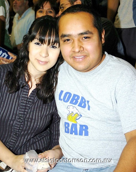 19022009 Denise de González y Mario González.