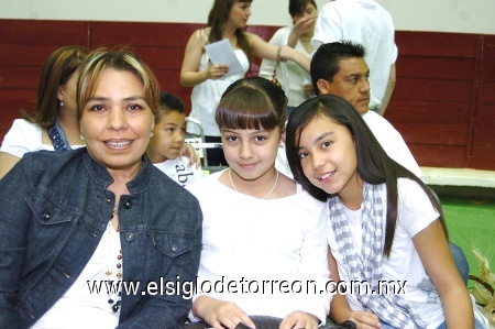 23022009 Leticia Berúmen, Lety González y Ana Silvia Salazár.