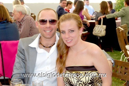 20022009 Carlos Leal y Bonnie Carrillo.
