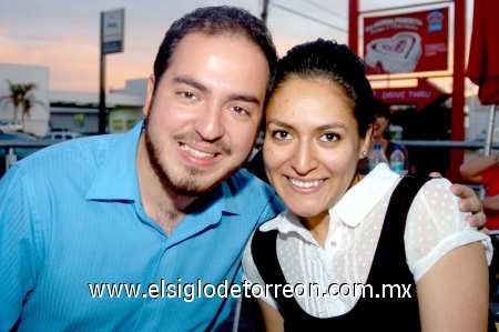22022009 Sergio Garza  y Estrella Alvarado Montoya.