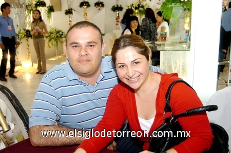 22022009 Fernando Campa y Lorena Samia.