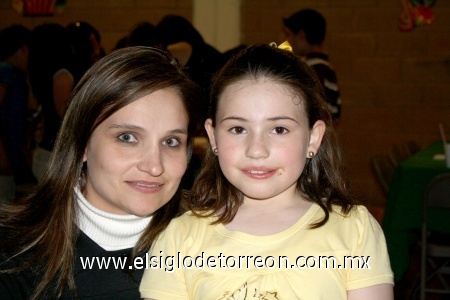24022009 Alexa Stephania Montellano Ávila, asistió a una fiesta de cumpleaños.