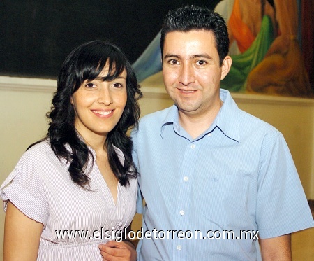 26022009 Liliana Cabrales y  Luis Carlos Trasfí, asistieron al Ensamble Musical.