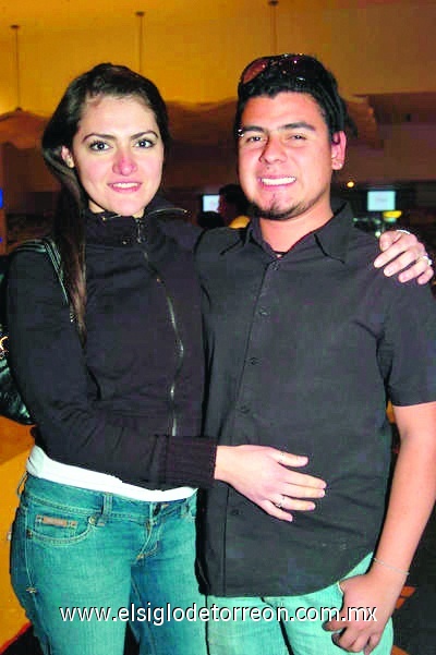 02032009 Ana Guerrero y José Luis Velásquez, en pasado evento social.