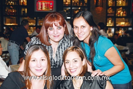 Lorena Garza, Itzel Alonso, Laura Carrillo y Luly Colores.
