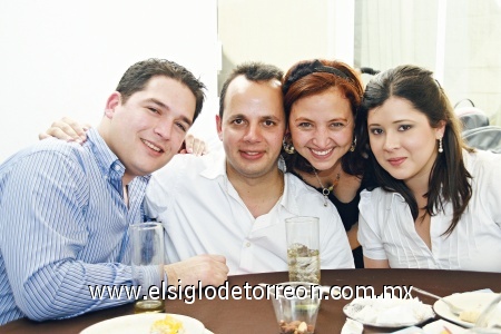 Miguel Elizondo, José Vela, Azucena Molina y Alexa López.