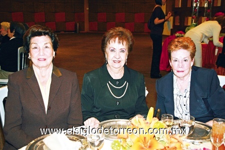 Carmen de Leal, Soledad de Anaya y María Luisa de Madero.