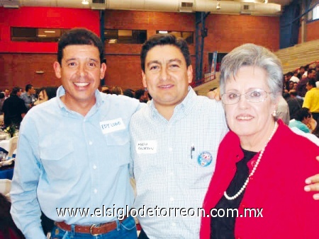 Recorrido Social
Edgardo Jesús Lugo Preciado, Mario Calderón Cigarroa y Rosa María González Villanueva.
