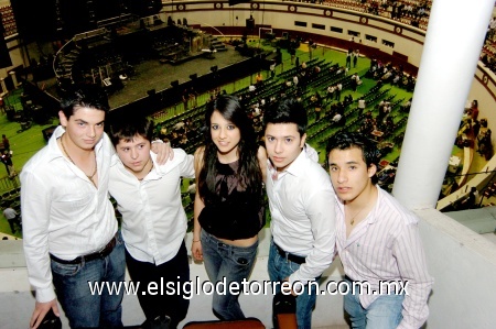 01032009 Toño Safa. Juan del Hoyo, Yolis Goray, Roberto Martínez y Joselo Hamdan, en una atractiva presentación musical.