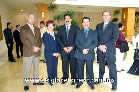 07032009 Directiva. Tomás Galván, Ana Laura Burciaga, Ramón Gutiérrez Recio, Sergio García López y Juan Adolfo von Bertrab, durante la reunión en la que se realizó el cambio de mesa directiva.