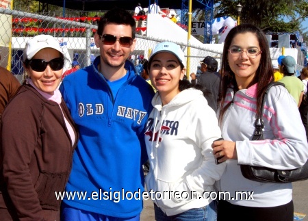 05032009 Carmen Sifuentes, Alejandro García, Margarita y Mary Carmen Alvarado.