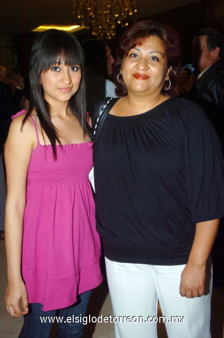 14032009 Karla Betzabé Barrios e Irma Candelas.