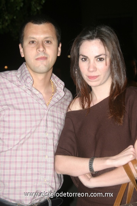 15032009 Alfonso Alonso y Karen Gallardo.