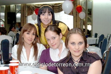 22032009 Georgina Galván, Lorena Galván, Diana Barrios y Cindy Arellano.