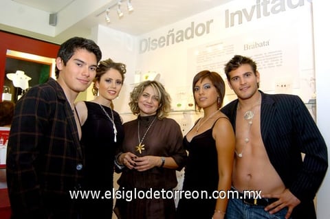 29032009 Invitada especial. Edith Brabata en la compañía de Jorge Meraz, Vicky Cepeda, Elisa Delgado y Octavio Chávez.