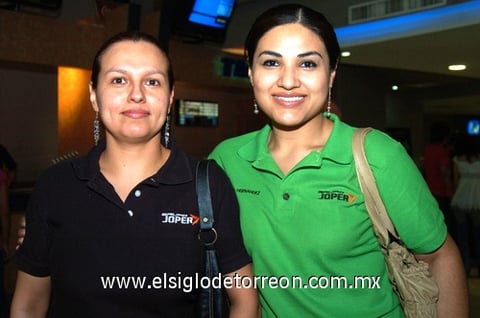 28032009 Adriana Hernández y Diana Velázquez.