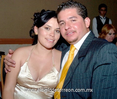 01042009 Candy Codina de Salazar y Álvaro Salazar.