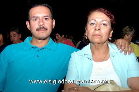 01042009 Señores Raúl Pérez Moreno y Guadalupe Moreno.