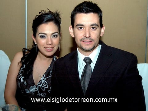 08042009 Margarita Alvarado y Alejandro García asistieron a reciente recepción nupcial.