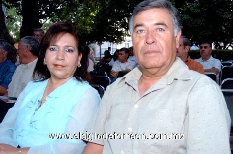 19042009 Isela Ramírez de Ayala y Manuel Ayala Rivas.