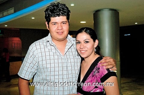 24042009 Héctor Salazar y Violeta.