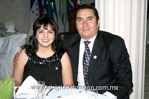 26042009 Sandra Sarraf y Cutberto Frías.