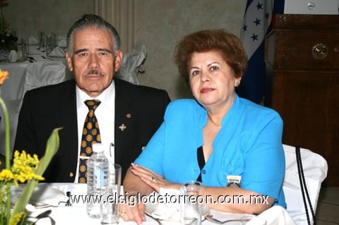 25042009 Raúl Pérez Valdez y Elva Villezca de Pérez.