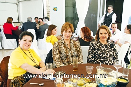Mercedes de Cisneros, Bertha de Madero y Cristina de Cedillo.