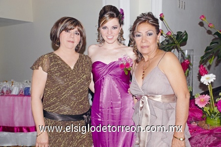 Evangelina Zatarain de Albores, Eva Albores y Josefa Martell Rodríguez