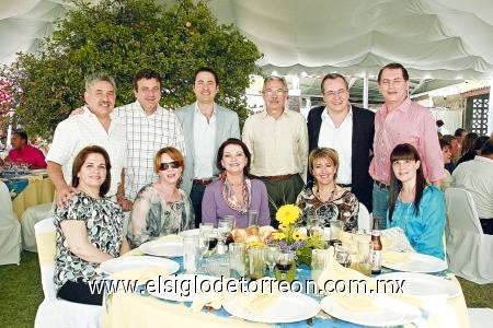 Analú Betta, Marcela, Lizzete, Cecy, Martín, Billy, Agustín, Manuel, Luca y Salvador.