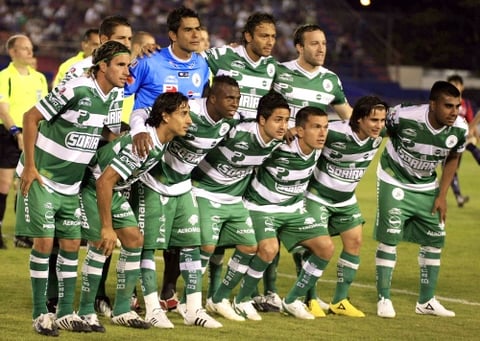 Los jugadores de Santos despertaron del sueño llamado la Liga de Campeones.