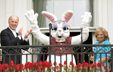 Joseph Biden, compareció en la Balconada Truman de la Casa Blanca para desear 'una maravillosa Pascua a todos'.