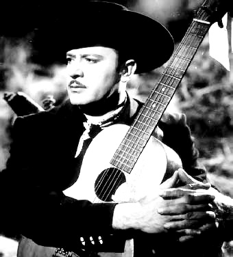 A partir de 1939 apareció en más de 60 películas, y desde 1943 grabó aproximadamente 350 canciones.