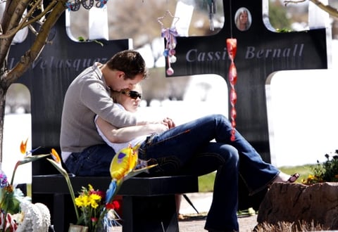 Antes del octavo aniversario de la matanza en Columbine, el estudiante Seung-Hui Cho, pertrechado con una pistola automática Glock y otra Walther 22, merodeara por casi tres horas en los alrededores de la Universidad Politécnica de Virginia, donde mató a 33 personas y se suicidó.