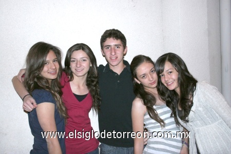 04042009 Ana, Laura, Fernando, Analí y Ana Luisa.
