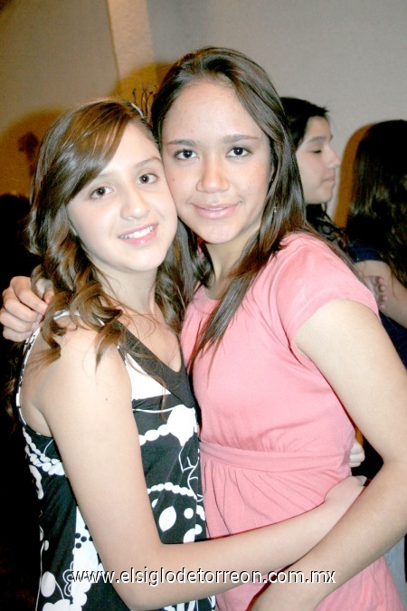 05042009 Adriana y Sofía.