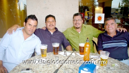 12042009 Abel Flores, Francisco Gómez, Adrián Martínez y Ruy Dipp. EL SIGLO DE TORREÓN / JESÚS GALINDO