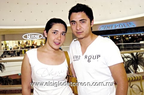 03052009 Marisol del Rivero y Raúl Villegas.