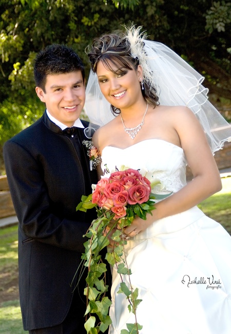 Sr. Manuel de Jesús Ramírez Delgado y Srita. Ivette Rodríguez Betancourt contrajeron nupcias en la iglesia del Sagrado Corazón de Jesús el sábado 18 de abril de 2009.

Mishelle Vinú Fotografía