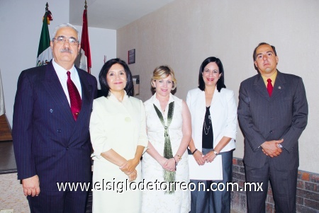 Yamil Darwich, María Teresa Díaz, Maria Luisa Madero, Guadalupe Puente y André Rosales.