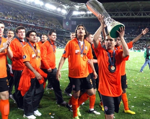 El ucraniano Shakhtar Donetsk conquistó la última edición de la Copa UEFA tras vencer en tiempo extra 2-1 al alemán Werder Bremen, luego de quedar 1-1 en los 90 minutos reglamentarios.