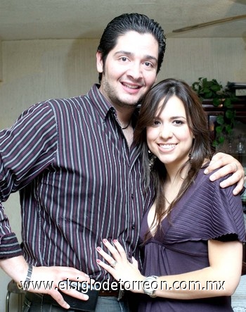 20052009 Jorge Assaff Medina con su esposa Marisela.
