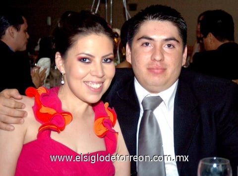 21052009 Érika Navarro e Iván Cisneros, fungieron entre la lista de invitados.