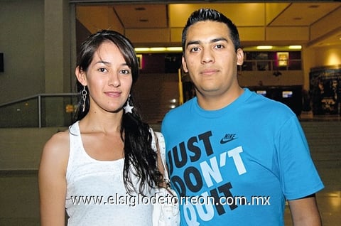 17052009 Angelina Giacomán y Alejandro Hernández.
