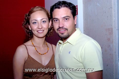 31052009 Ana Lilia Chavarría y Luis Flores.