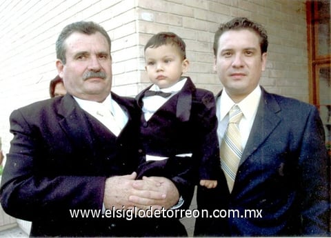 03062009 Enrique Arteaga, Israel Enrique Arteaga y Diego Enrique Arteaga, forman tres generaciones.
