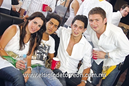 Mariana Diez, Juan Murra, José Juan Marcos y Rodrigo Murra.