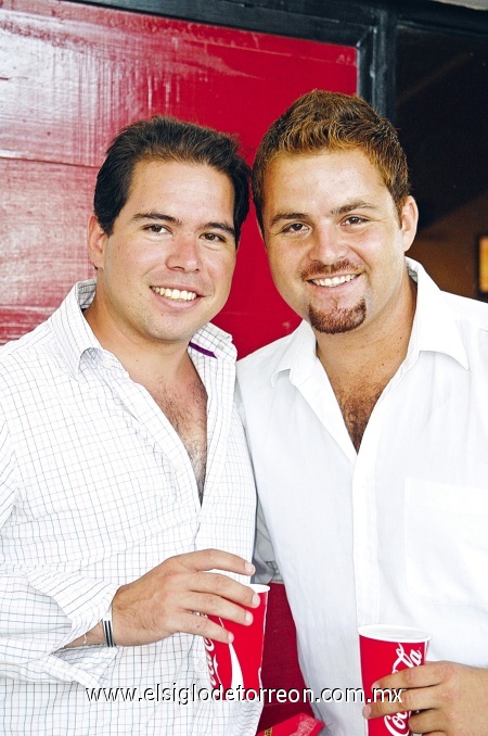 Guillermo Torres y Gerardo Valdéz.