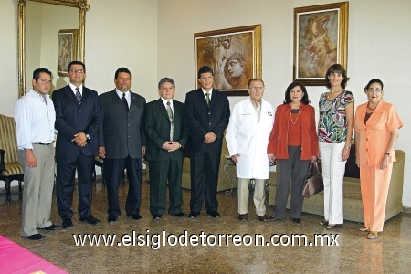 4a. Jornada de Salud
Benjamín Ávalos, Juan Ávalos, Gerardo Bañuelos, Juan Luna Delgadillo, Sergio Uribe, Santiago Ávalos, Sofía Méndez, Ángeles de Calderón y María de la Paz Prieto.
